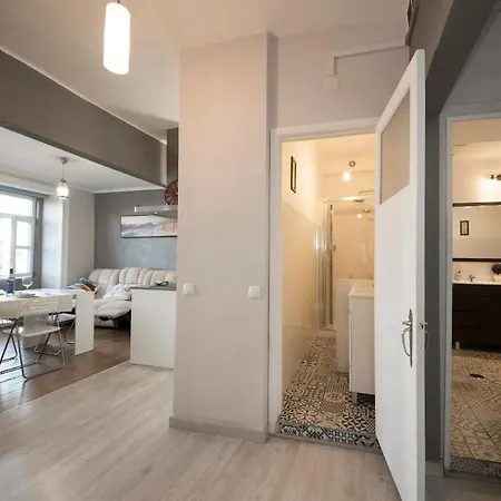 Captain House, Amazing In Santos * Lisbona