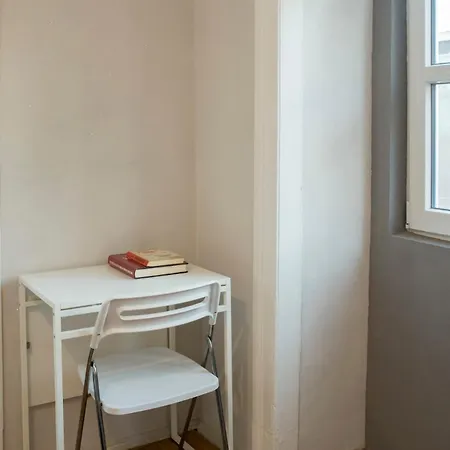 Captain House, Amazing In Santos *